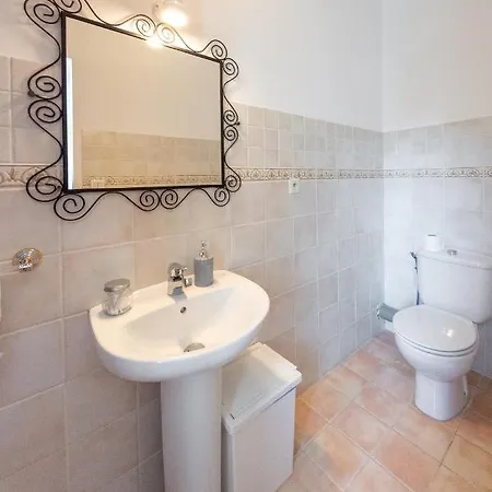 Entre Midi - - 4* Capestang