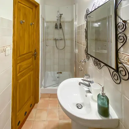 Entre Midi - - Bed & Breakfast