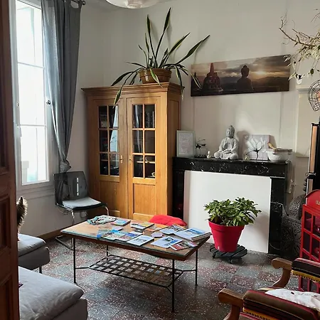 Entre Midi - -