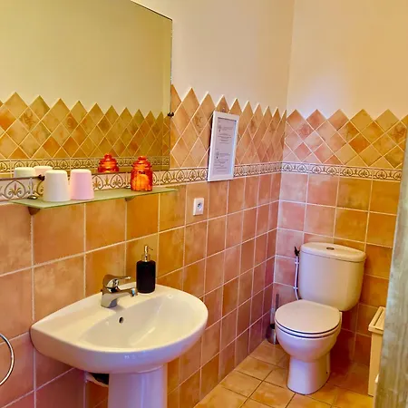 Entre Midi - - Bed and Breakfast 3*