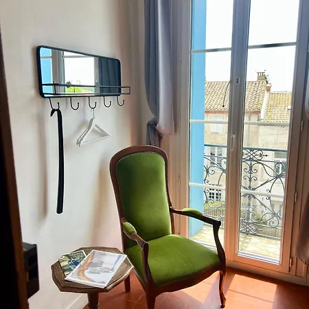 Entre Midi - - 4*