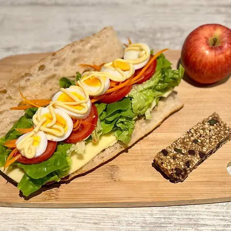 Entre Midi - - 3* Capestang