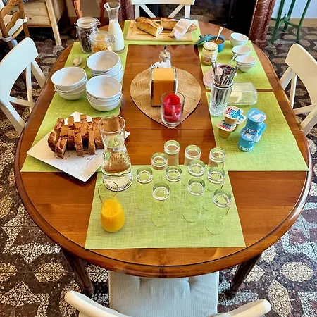Entre Midi - - Bed and Breakfast